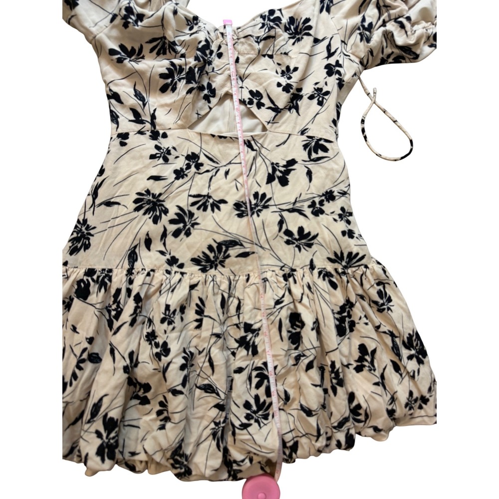ASTR the Label Floral Puff Sleeve Cutout Mini Dress Cream Black Size S - Picture 2 of 7